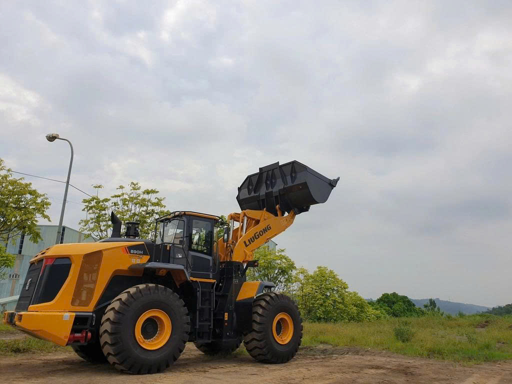 Máy Xúc Lật LiuGong CLG890H Gầu 5.4m3 - Giải Pháp Tối Ưu Cho Công Trình Nặng